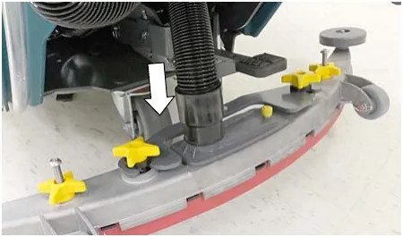 Photo of the vacuum hose connected to the squeegee assembly