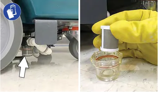 Solution tank filter bowl under the machine, and the filter screen held above the bowl