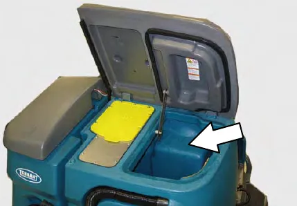 Recovery tank cover opened, with an arrow to the recovery tank opening
