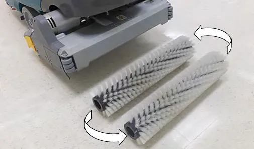 Rotating the cylindrical brushes from front to rear